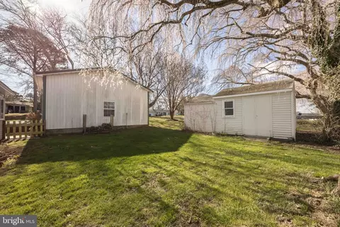 Exterior - 300 Broad St, Berlin, MD 21811 photo 16 of 18