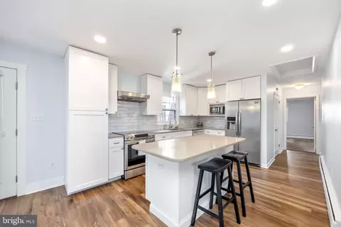 Kitchen - 300 Broad St, Berlin, MD 21811 photo 4 of 6