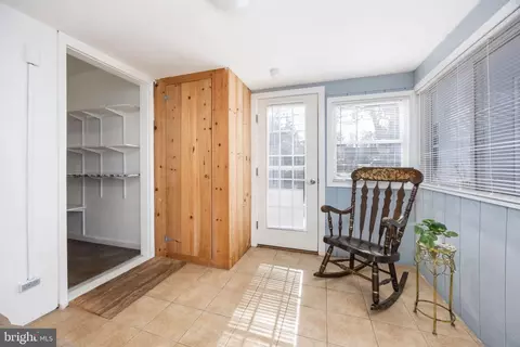 Entry Way - 300 Broad St, Berlin, MD 21811 photo 5 of 5
