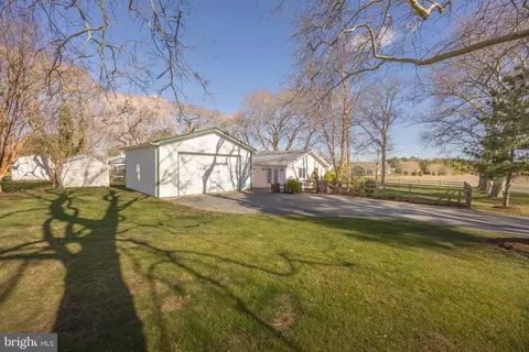 Exterior - 300 Broad St, Berlin, MD 21811 photo 12 of 18