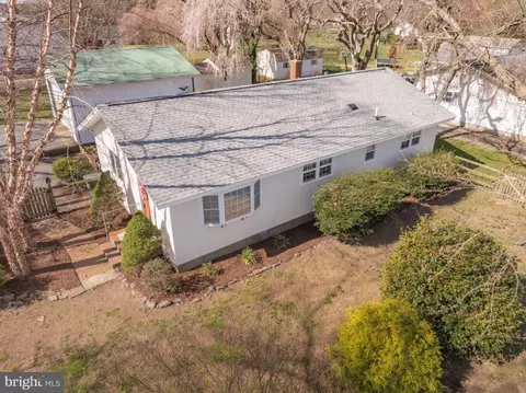 View/Area - 300 Broad St, Berlin, MD 21811 photo 1 of 11