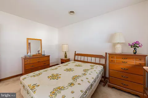 Bedroom - 148 Teal Cir, Ocean Pines, MD 21811 photo 2 of 5