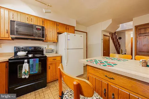 Kitchen - 148 Teal Cir, Ocean Pines, MD 21811 photo 3 of 3