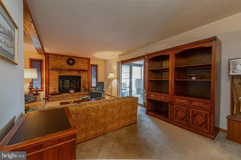 Living - 148 Teal Cir, Ocean Pines, MD 21811 photo 2 of 2