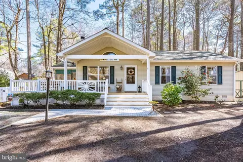 16 Marview Dr, Ocean Pines, MD 21811