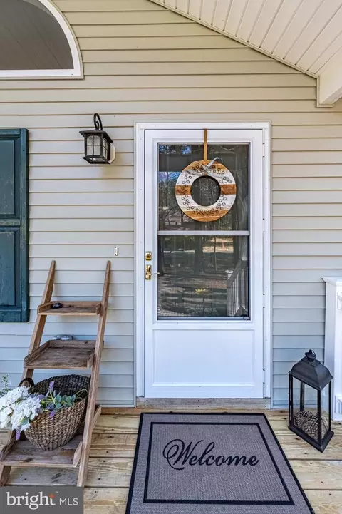 Exterior - 16 Marview Dr, Ocean Pines, MD 21811 photo 3 of 13