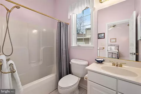 Bath - 11324 River Run Ln, Berlin, MD 21811 photo 6 of 7