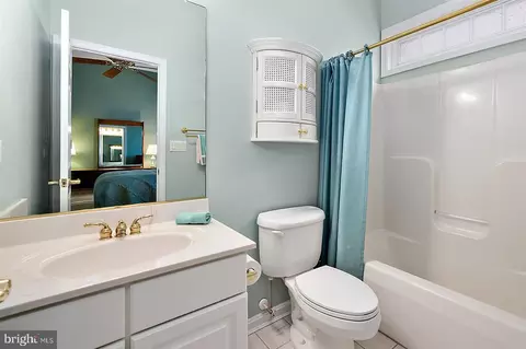 Bath - 11324 River Run Ln, Berlin, MD 21811 photo 5 of 7