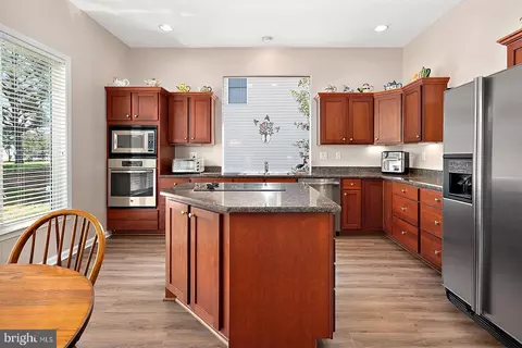 Kitchen - 11324 River Run Ln, Berlin, MD 21811 photo 2 of 6