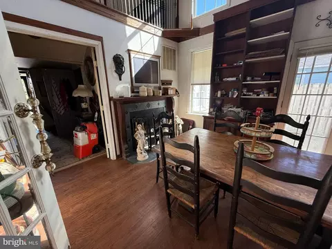 Dining - 207 S Washington St, Snow Hill, MD 21863 photo 2 of 3