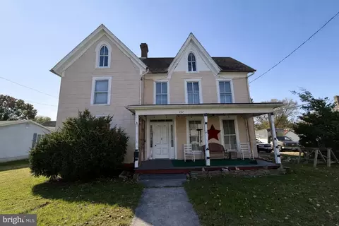 207 S Washington St, Snow Hill, MD 21863
