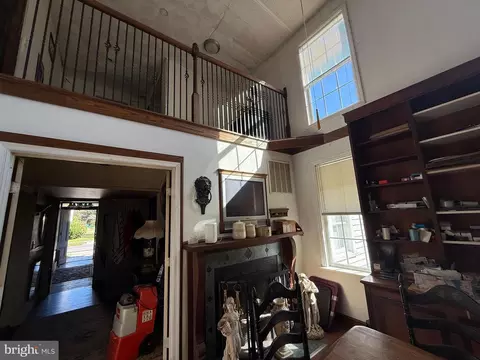 Entry Way - 207 S Washington St, Snow Hill, MD 21863 photo 10 of 19