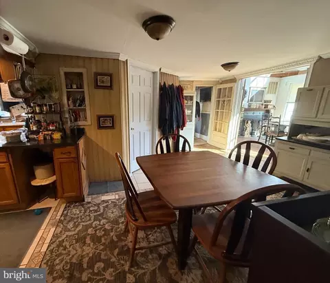 Entry Way - 207 S Washington St, Snow Hill, MD 21863 photo 6 of 19