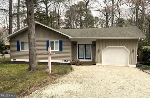 51 Newport Dr, Ocean Pines, MD 21811