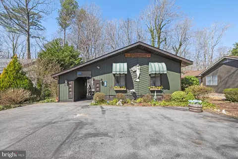 13 Sloop Ln, Ocean Pines, MD 21811