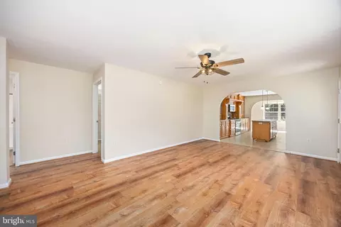 Living - 6635 Libertytown Rd, Berlin, MD 21811 photo 1 of 4