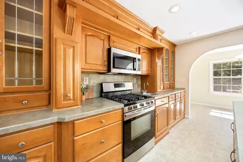 Kitchen - 6635 Libertytown Rd, Berlin, MD 21811 photo 6 of 9
