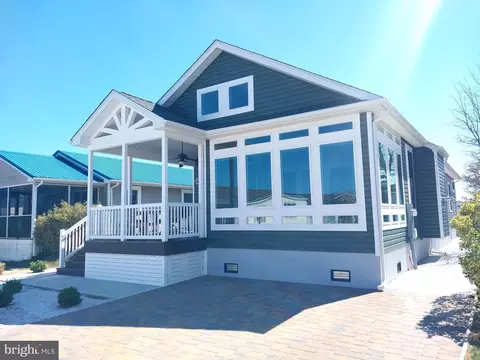 103 Ocean Dr, Ocean City, MD 21842