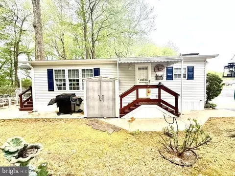 216 Timberline Cir, Berlin, MD 21811 photo 2