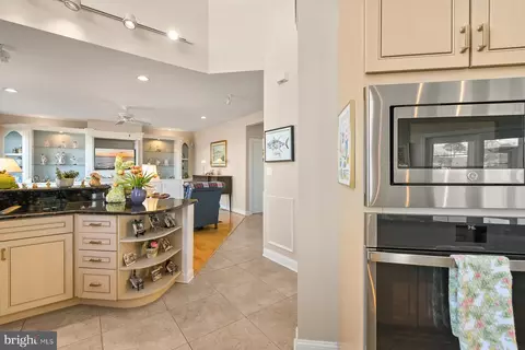 Kitchen - 46 Boatswain Dr, Berlin, MD 21811 photo 5 of 7
