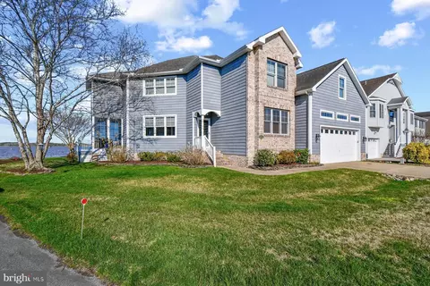 Exterior - 46 Boatswain Dr, Berlin, MD 21811 photo 7 of 11