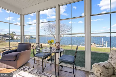 Exterior - 46 Boatswain Dr, Berlin, MD 21811 photo 5 of 11