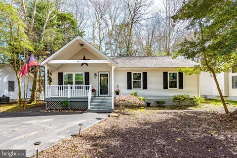 32 Gatehouse Trl, Ocean Pines, MD 21811