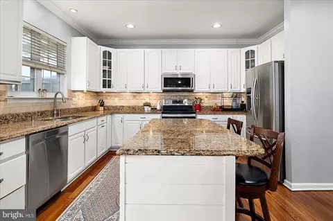 Kitchen - 343 Dueling Way, Berlin, MD 21811 photo 2 of 8