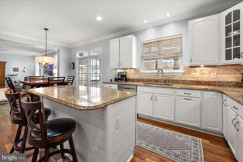 Kitchen - 343 Dueling Way, Berlin, MD 21811 photo 7 of 8