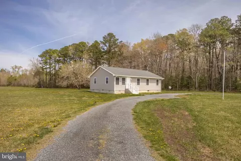 7121 Cedartown Rd, Snow Hill, MD 21863