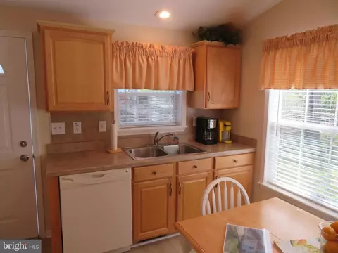 Kitchen - 219 Timberline Cir, Berlin, MD 21811 photo 2 of 3