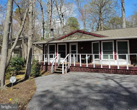 720 Ocean Pkwy, Ocean Pines, MD 21811