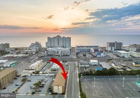 202 32nd St #204, Ocean City, MD 21842