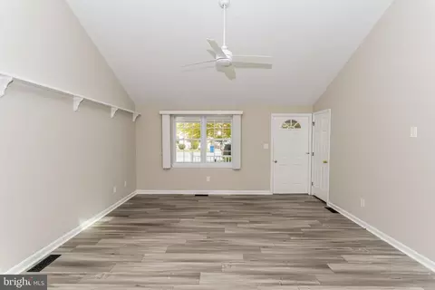 Living - 258 Ocean Pkwy, Berlin, MD 21811 photo 2 of 7