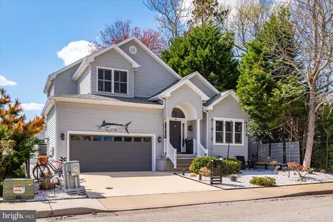 13905 Lighthouse Ave, Ocean City, MD 21842