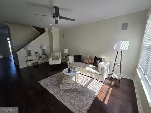 Living - 303 Schooner Ln #102, Berlin, MD 21811 photo 3 of 3