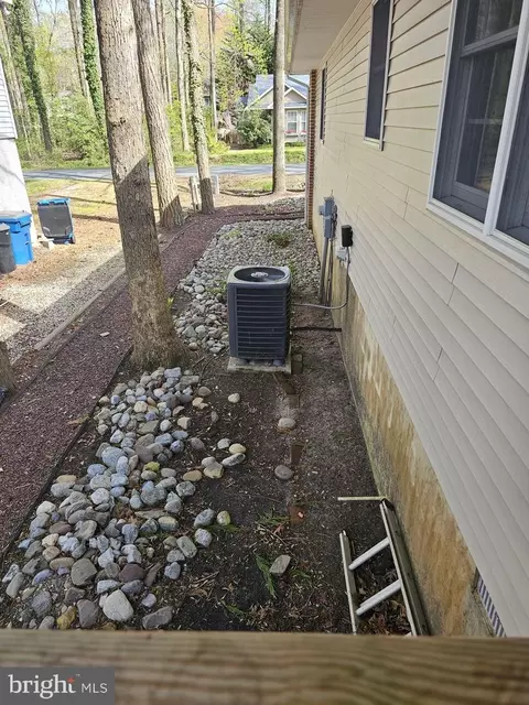 Exterior - 48 Windjammer Rd, Ocean Pines, MD 21811 photo 3 of 4