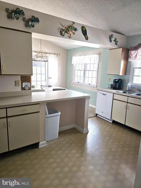 Kitchen - 48 Windjammer Rd, Ocean Pines, MD 21811 photo 1 of 5