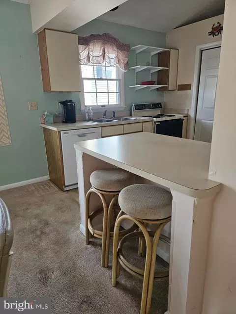 Kitchen - 48 Windjammer Rd, Ocean Pines, MD 21811 photo 4 of 5