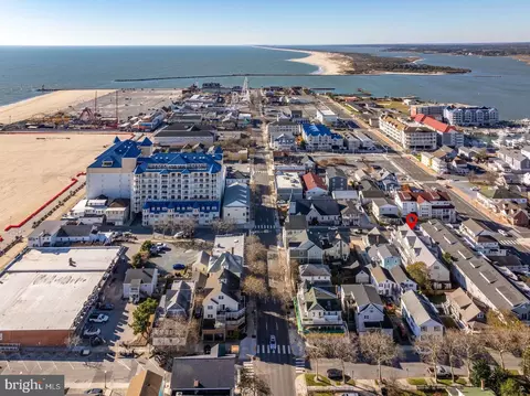 106 Talbot St #102, Ocean City, MD 21842