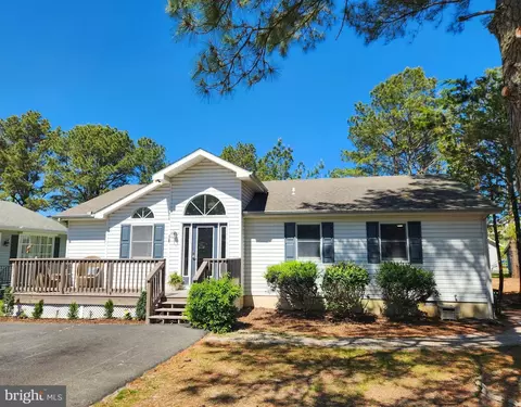 Exterior - 14 White Sail Cir, Ocean Pines, MD 21811 photo 3 of 8