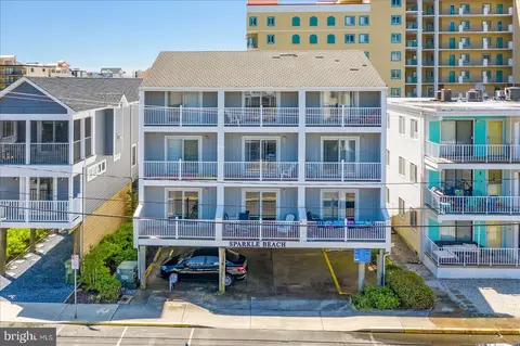 19 141st St #5, Ocean City, MD 21842