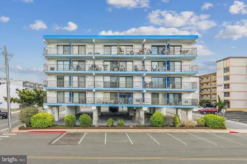 6 126th St NW #204S, Ocean City, MD 21842