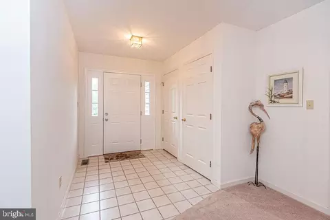 Entry Way - 7 Alden Ct, Ocean Pines, MD 21811 photo 6 of 9