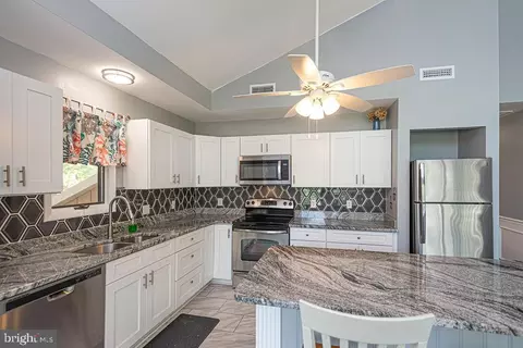 Kitchen - 63 Drawbridge Rd, Ocean Pines, MD 21811 photo 7 of 7