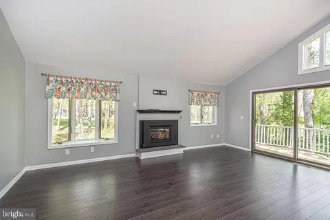 Living - 63 Drawbridge Rd, Ocean Pines, MD 21811 photo 3 of 7
