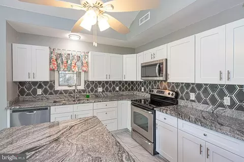 Kitchen - 63 Drawbridge Rd, Ocean Pines, MD 21811 photo 6 of 7