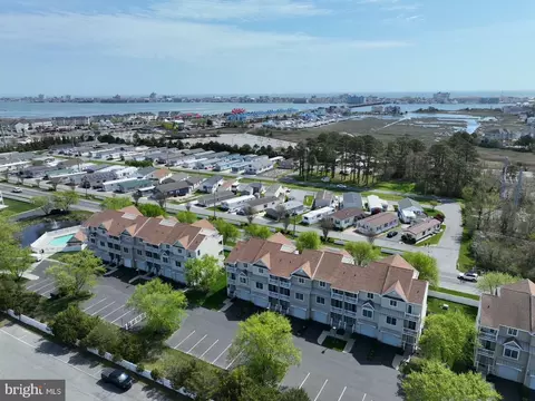 9823 Golf Course Rd #7, Ocean City, MD 21842