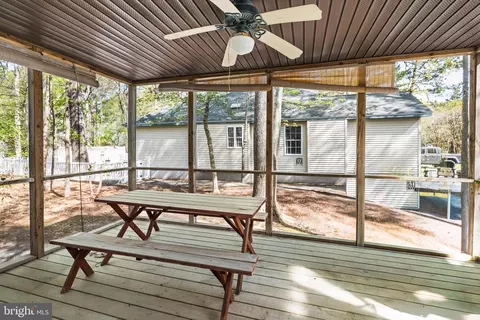 Exterior - 1038 Ocean Pkwy, Ocean Pines, MD 21811 photo 6 of 7