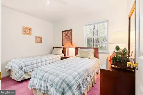 Bedroom - 1038 Ocean Pkwy, Ocean Pines, MD 21811 photo 3 of 5